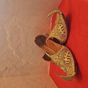 NWOT TRADITIONAL TURKISH Foot wear